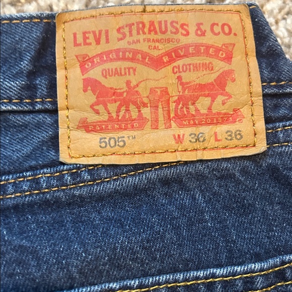 Levi's Classic Indigo Straight Jeans - Picture 2 of 4